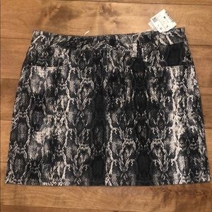 Snake skin print denim skirt